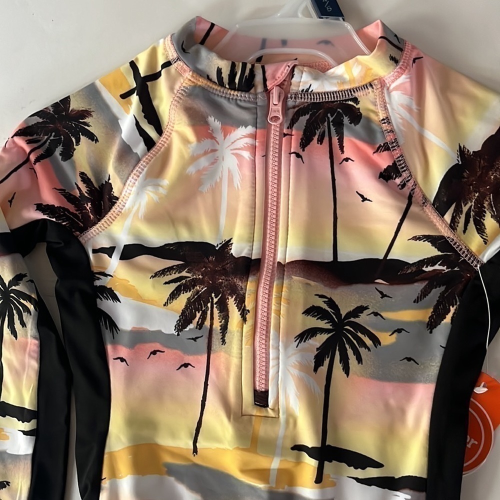 LONG Sleeve Zippered Swimsuit. XS 4-5